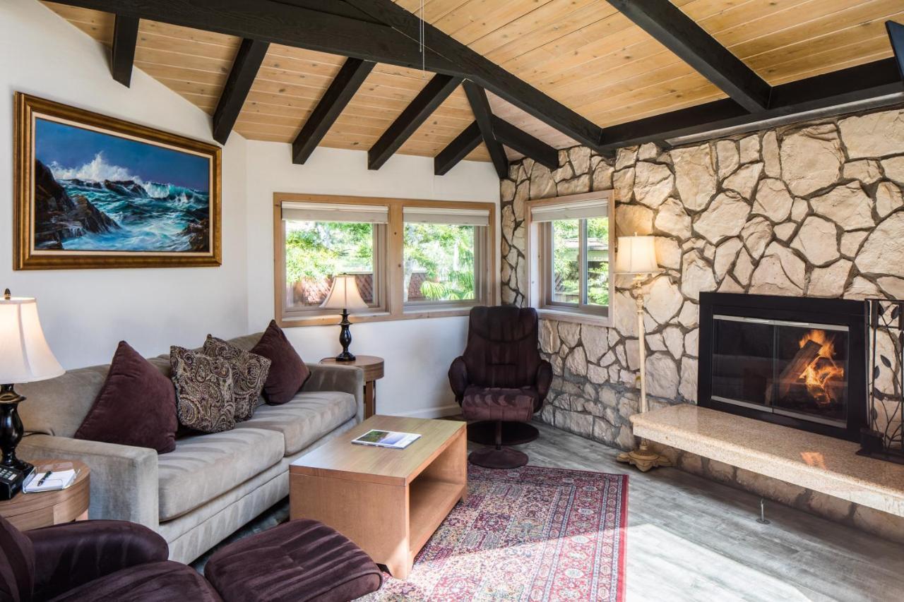 פסיפיק גרוב Andril Fireplace Cottages מראה חיצוני תמונה